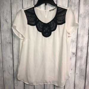 Daniel Rainn blouse with beautiful detailed colar